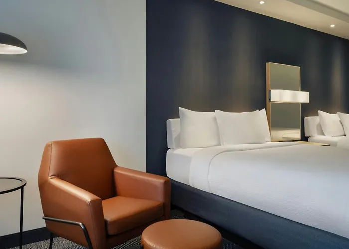 Courtyard By Marriott Redwood City